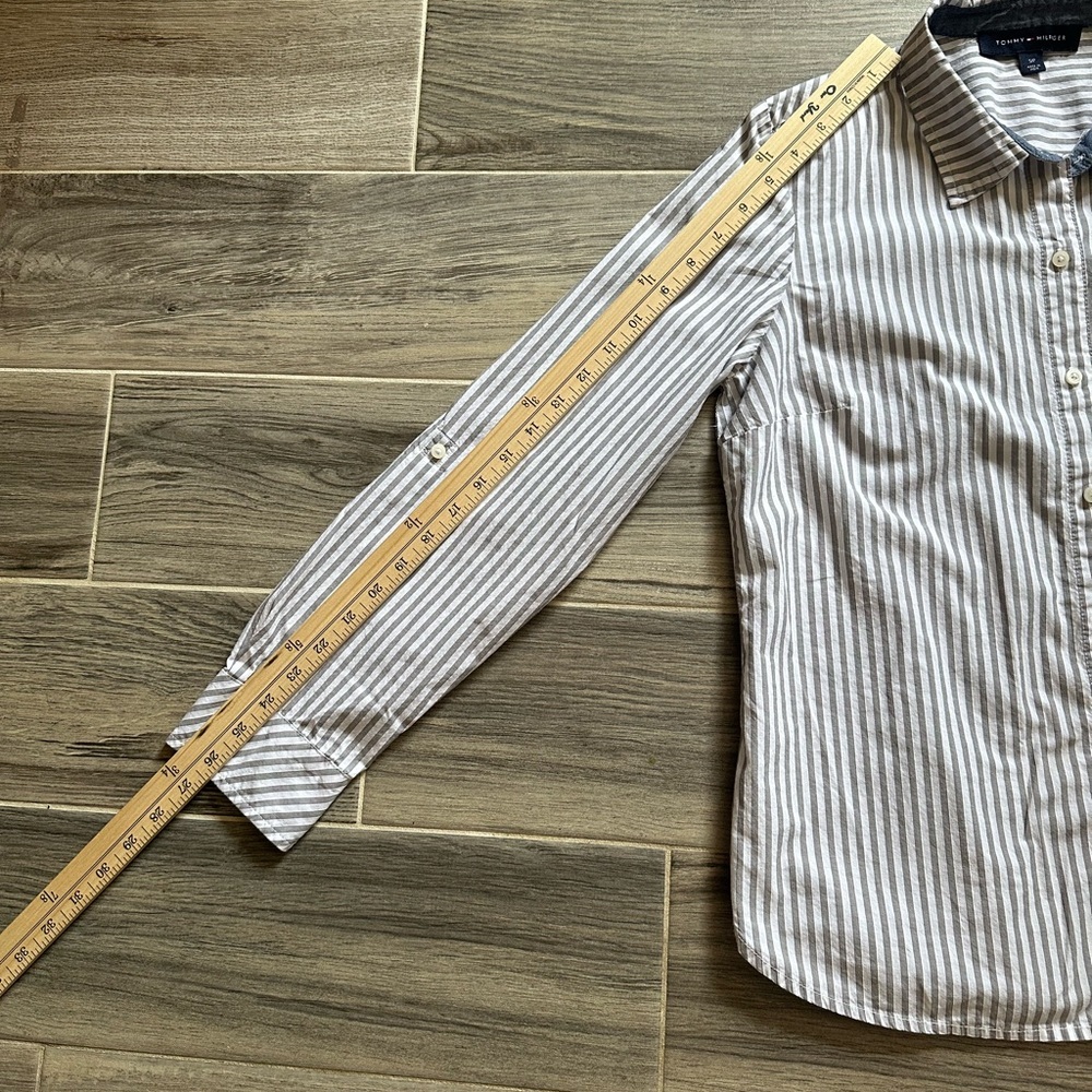 Tommy Hilfiger Gray Casual Button Down Shirt size S/P - Picture 6 of 11